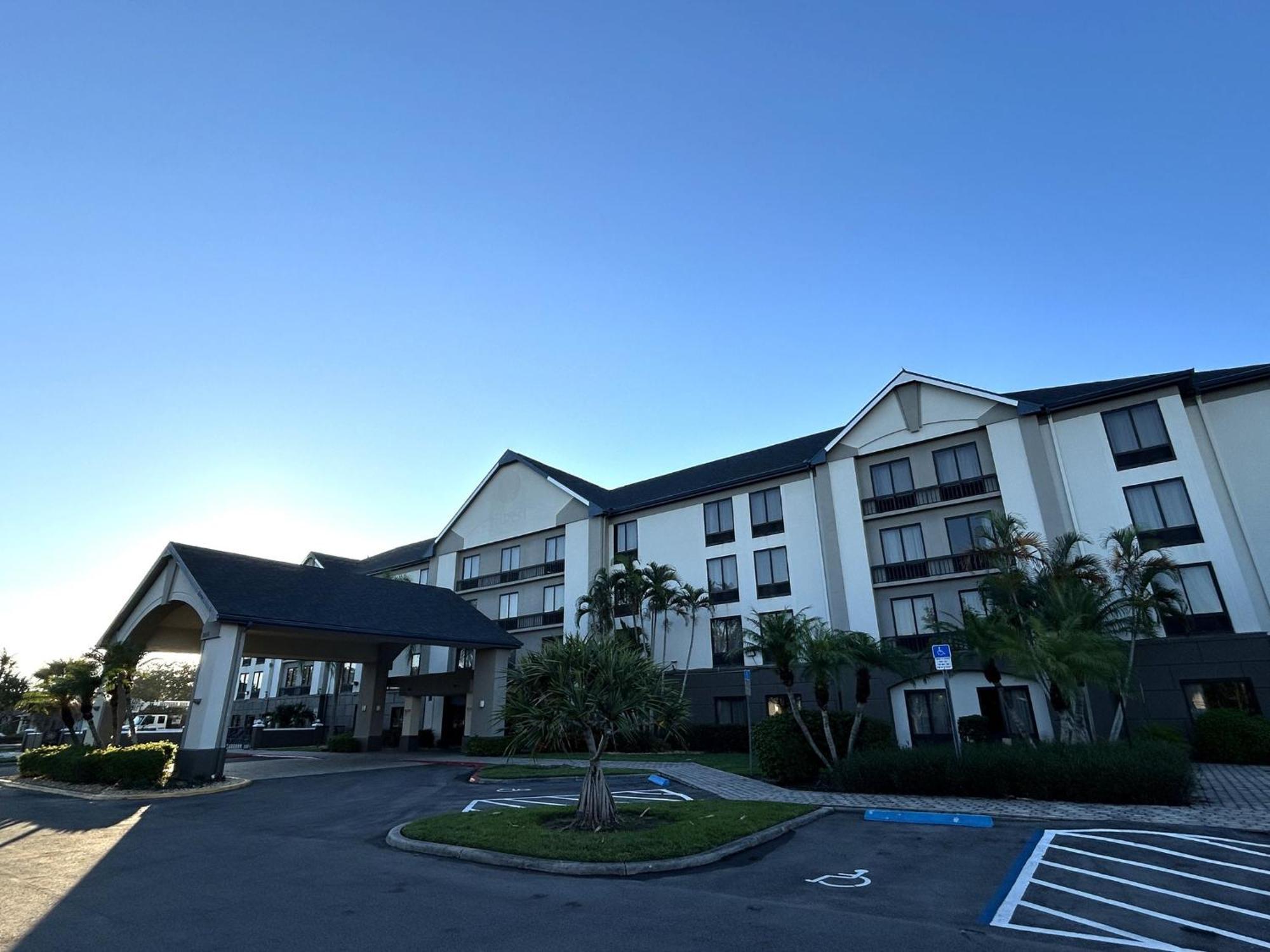 Airport Inn Fort Myers Bagian luar foto