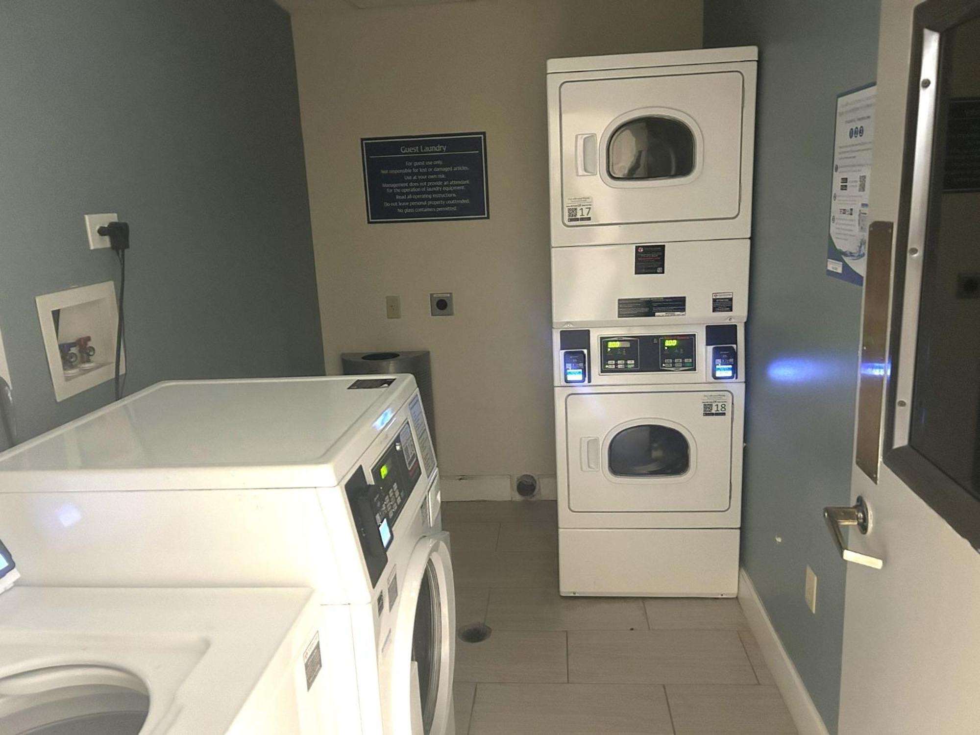 Airport Inn Fort Myers Bagian luar foto