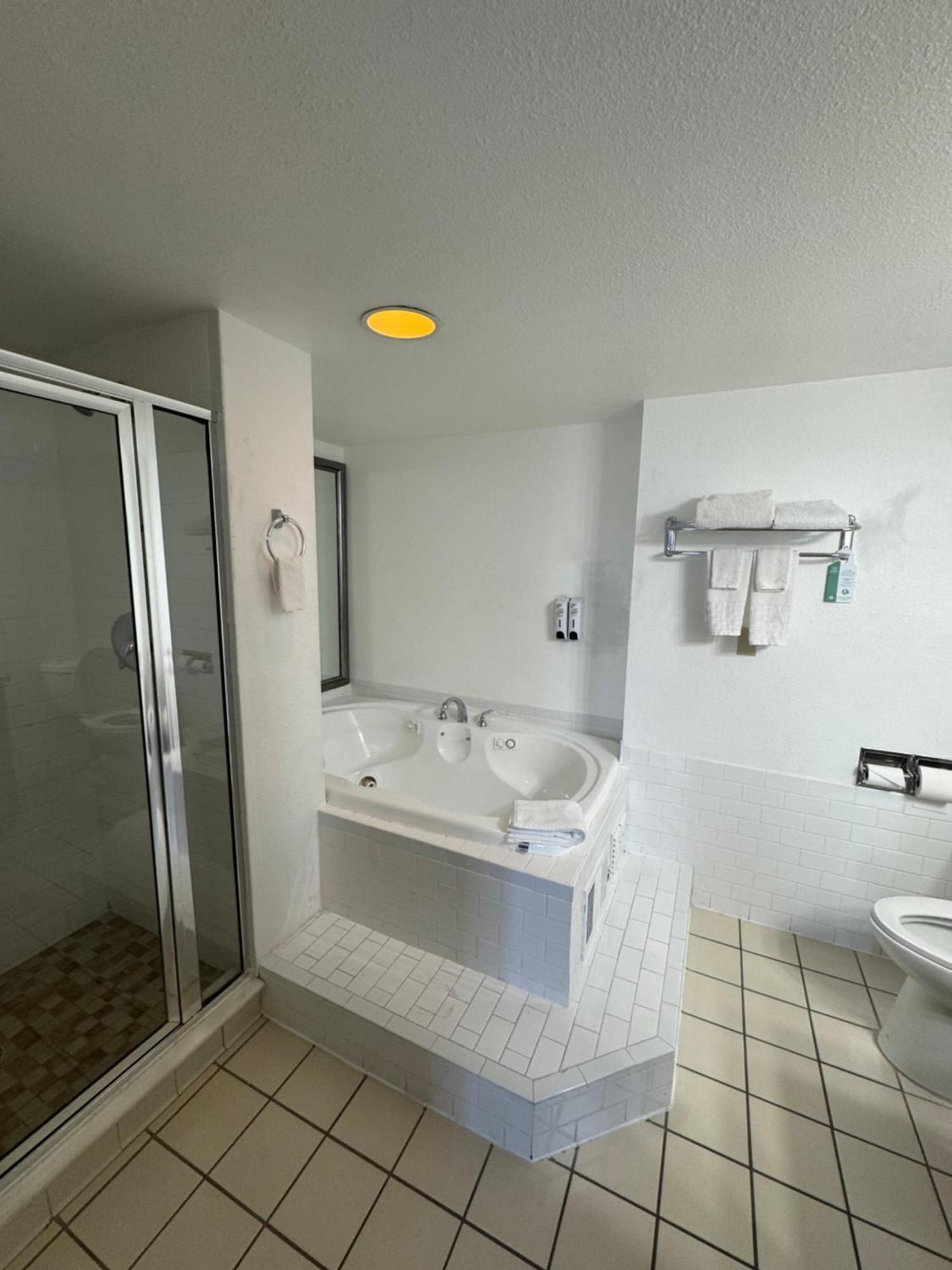Airport Inn Fort Myers Bagian luar foto